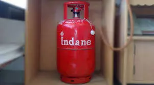 പാചകവാതക വില മേലോട്ട്;  സബ്സിഡി ഉപേക്ഷിച്ചവര്‍ക്ക് ഇരുട്ടടി