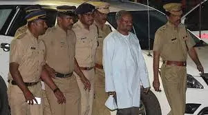 ഫ്രാങ്കോ മുളയ്ക്കല് ഈ മാസം 20വരെ വീണ്ടും റിമാന്റില് ഫ്രാങ്കോ മുളയ്ക്കല് ഈ മാസം 20വരെ വീണ്ടും റിമാന്റില്