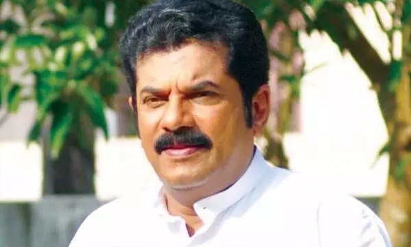 മീ ടുവില് കുടുങ്ങി മുകേഷ് എം.എല്.എയും; ആരോപണവുമായി യുവതി രംഗത്ത് മീ ടുവില് കുടുങ്ങി മുകേഷ് എം.എല്.എയും; ആരോപണവുമായി യുവതി രംഗത്ത്