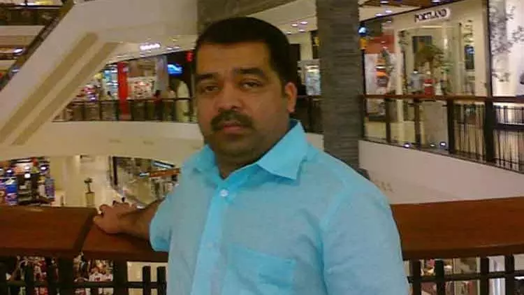 കാരാട്ട് റസാഖ് എം.എൽ.എയുടെ സഹോദരൻ വാഹനാപകടത്തില് മരിച്ചു കാരാട്ട് റസാഖ് എം.എൽ.എയുടെ സഹോദരൻ വാഹനാപകടത്തില് മരിച്ചു