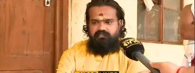 ശബരിമല സ്ത്രീപ്രവേശനം: സുപ്രീംകോടതി വിധിയില് അതൃപ്തിയുമായി മാളികപ്പുറം മേല്ശാന്തി ശബരിമല സ്ത്രീപ്രവേശനം: സുപ്രീംകോടതി വിധിയില് അതൃപ്തിയുമായി മാളികപ്പുറം മേല്ശാന്തി