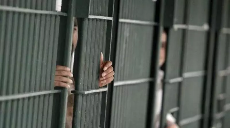 യു.എ.ഇയില് പൊതുമാപ്പ് അവസാനിക്കാന് ഇരുപത് നാള് കൂടി യു.എ.ഇയില് പൊതുമാപ്പ് അവസാനിക്കാന് ഇരുപത് നാള് കൂടി