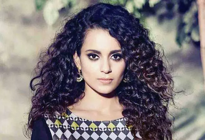 എന്നെ വിധിക്കാന്‍ ആരാണ് അവര്‍ക്ക് അവകാശം കൊടുത്തത്; സോനം കപൂറിനെതിരെ ആഞ്ഞടിച്ച് കങ്കണ