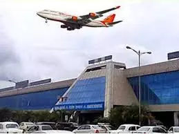 കരിപ്പൂരില്‍ വലിയ വിമാനങ്ങളുടെ സര്‍വീസ് പുനരാംരംഭിക്കാന്‍ എയര്‍ ഇന്ത്യ താല്‍പര്യം കാണിക്കുന്നില്ലെന്ന് ആക്ഷേപം