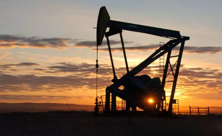 ഇറാന് മേല് അമേരിക്കയുടെ ഉപരോധം; ഇറാനില് നിന്ന് എണ്ണ വാങ്ങുമെന്ന് ഇന്ത്യ ഇറാന് മേല് അമേരിക്കയുടെ ഉപരോധം; ഇറാനില് നിന്ന് എണ്ണ വാങ്ങുമെന്ന് ഇന്ത്യ