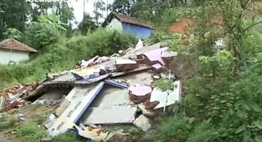 പ്രളയ ദുരിതത്തില്‍ നിന്നും മോചനമില്ല; സര്‍ക്കാര്‍ കനിവിനായി അവര്‍ കാത്തിരിപ്പ് തുടരുകയാണ് 