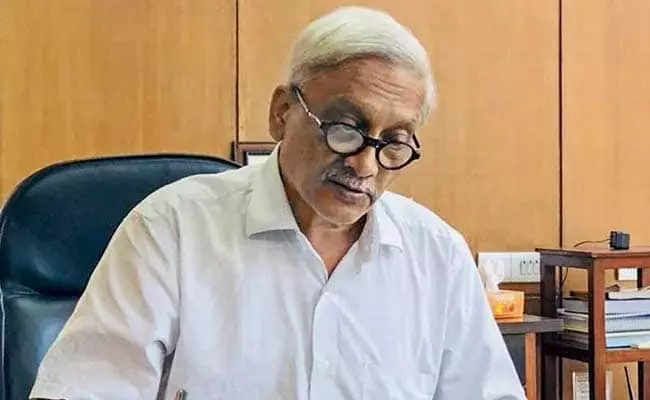 ഗോവ മുഖ്യമന്ത്രി മനോഹർ പരീക്കര് ആശുപത്രി വിട്ടു ഗോവ മുഖ്യമന്ത്രി മനോഹർ പരീക്കര് ആശുപത്രി വിട്ടു