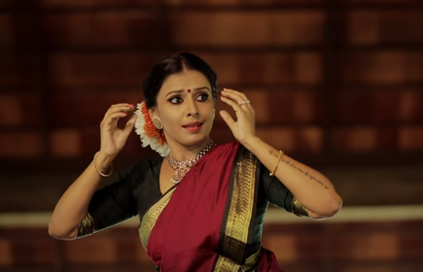 പാട്ടുകാരി സിതാരയല്ല, ഇത് നര്‍ത്തകിയായ സിതാര