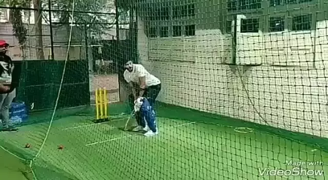 ക്രിക്കറ്റ് താരമാകാന്‍ ദുല്‍ഖര്‍ കഠിന പരിശീലനത്തില്‍ 