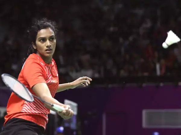 ഡെന്മാര്‍ക്ക് ഓപ്പണ്‍; പി.വി സിന്ധു പുറത്ത്, സൈന മുന്നോട്ട് 