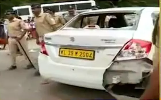 ശബരിമല: മാധ്യമപ്രവര്‍ത്തകര്‍ക്ക് നേരെ  വ്യാപക ആക്രമണം;  വാഹനങ്ങള്‍ അടിച്ചുതകര്‍ത്തു