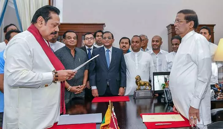 പാര്‍ലമെന്റ് മരവിപ്പിച്ച് സിരിസേന; ശ്രീലങ്കയില്‍ രാഷ്ട്രീയ പ്രതിസന്ധി തുടരുന്നു   