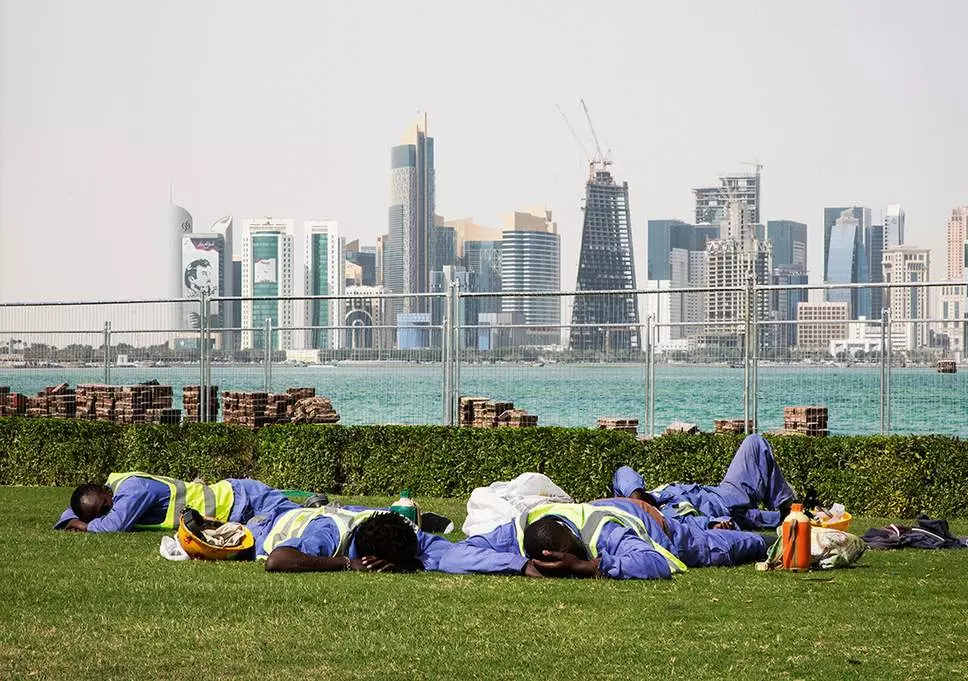 എക്സിറ്റ് പെര്മിറ്റ് ബാധകമായവരില് ഉള്പ്പെട്ട വിവരം ലഭ്യമാക്കാന് ഓണ്ലെെന് സംവിധാനമൊരുക്കി ഖത്തര് എക്സിറ്റ് പെര്മിറ്റ് ബാധകമായവരില് ഉള്പ്പെട്ട വിവരം ലഭ്യമാക്കാന് ഓണ്ലെെന് സംവിധാനമൊരുക്കി ഖത്തര്