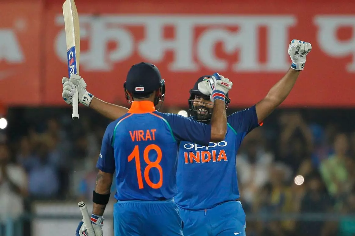 സെഞ്ച്വറിയുമായി കോഹ്ലിയും രോഹിതും; തകര്പ്പന് ജയവുമായി ഇന്ത്യ സെഞ്ച്വറിയുമായി കോഹ്ലിയും രോഹിതും; തകര്പ്പന് ജയവുമായി ഇന്ത്യ