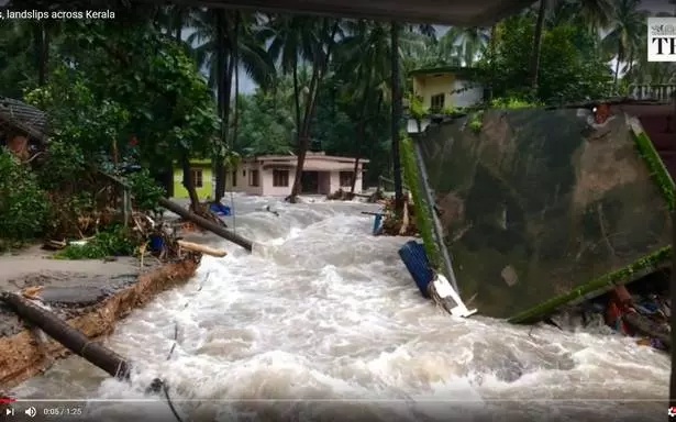 പ്രളയദുരിതം തുടരുന്നു; പ്രളയബാധിതര്‍ക്ക് ഇനിയും സഹായമകലെ 