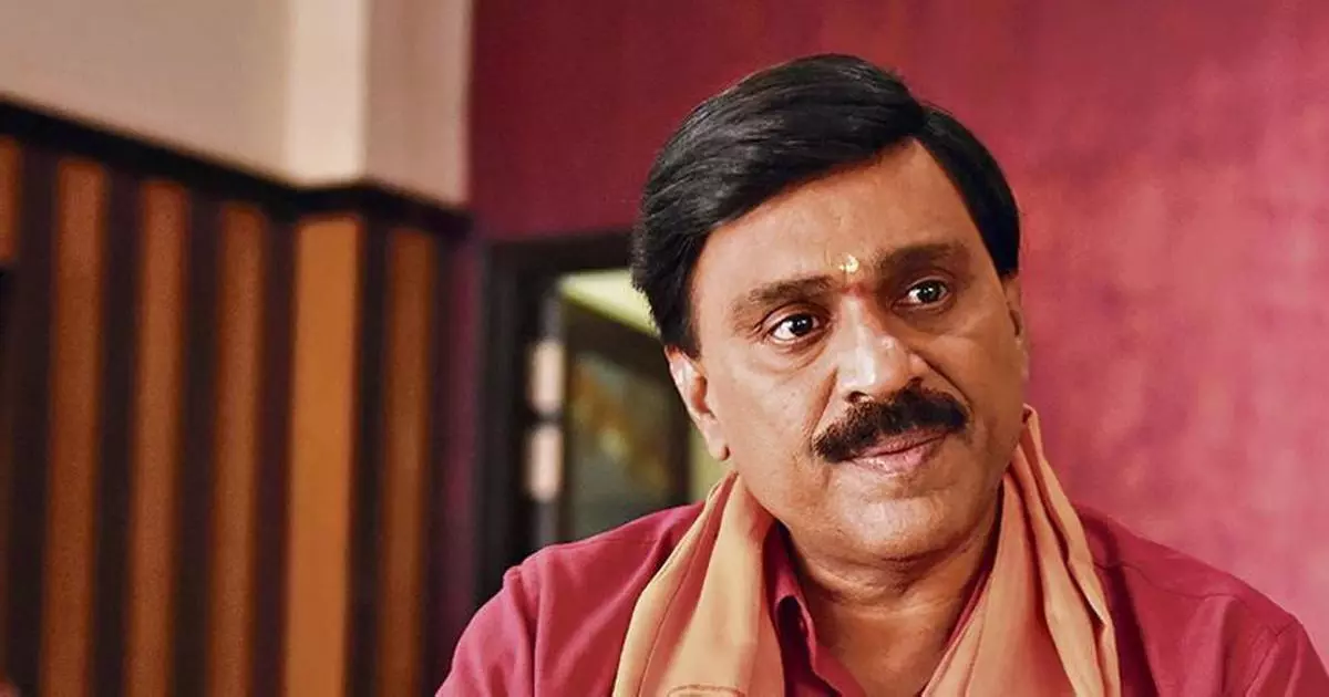 18 കോടിയുടെ കോഴ; ബെല്ലാരി രാജ ഒളിവില് 18 കോടിയുടെ കോഴ; ബെല്ലാരി രാജ ഒളിവില്