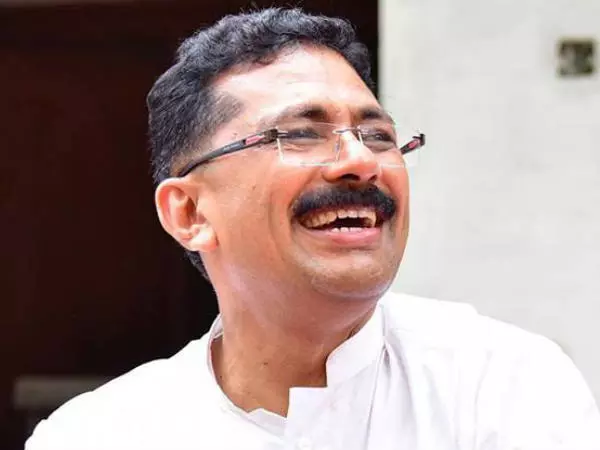 മുഖപുസ്തക ചിന്തകള്‍; മന്ത്രി കെ.ടി ജലീലിന്റെ ഫേസ്ബുക്ക് കുറിപ്പുകള്‍ പുസ്തകമാകുന്നു