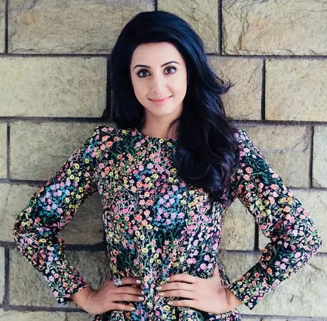 കന്നഡ സംവിധായകനെതിരെ ലൈംഗിക ആരോപണവുമായി നിക്കി ഗല്റാണിയുടെ സഹോദരി കന്നഡ സംവിധായകനെതിരെ ലൈംഗിക ആരോപണവുമായി നിക്കി ഗല്റാണിയുടെ സഹോദരി