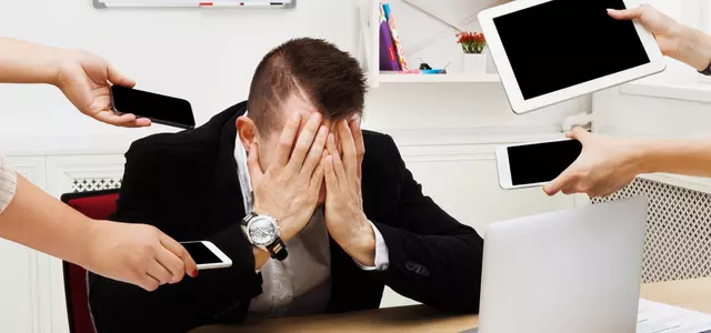 സോഷ്യല്‍ മീഡിയാ കാലത്ത് ഏകാഗ്രത എങ്ങനെ തിരിച്ചു പിടിക്കാം 