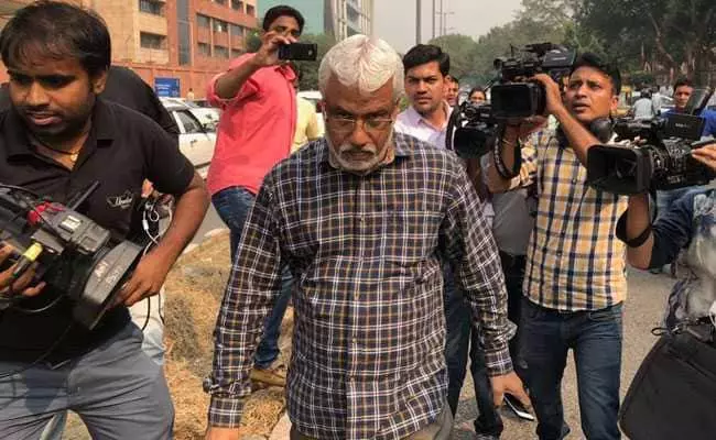 രാകേഷ് അസ്താനക്ക് എതിരെ തെളിവുണ്ടെന്ന് മുന് അന്വേഷണ ഉദ്യോഗസ്ഥന് എ.കെ ബസി രാകേഷ് അസ്താനക്ക് എതിരെ തെളിവുണ്ടെന്ന് മുന് അന്വേഷണ ഉദ്യോഗസ്ഥന് എ.കെ ബസി