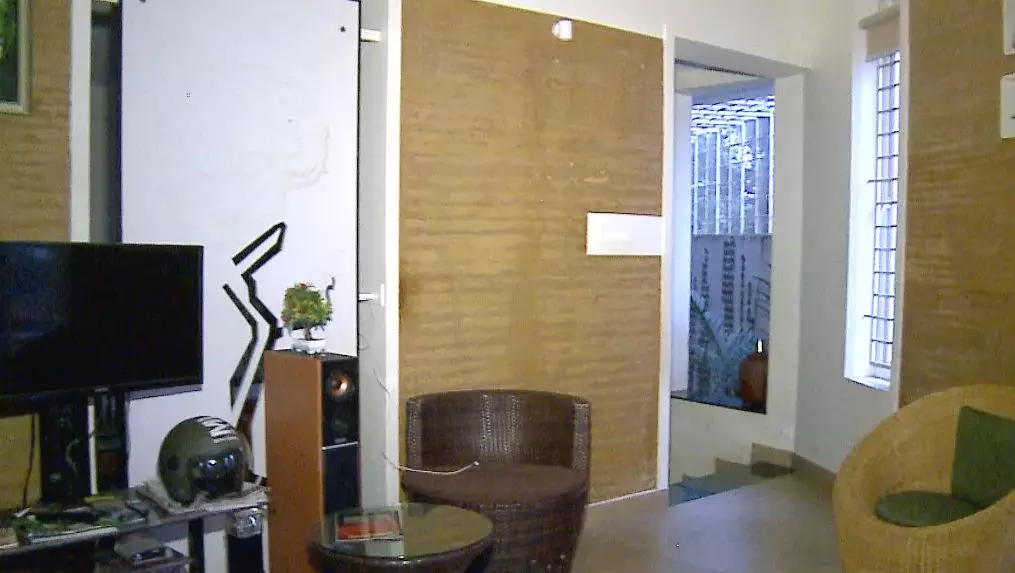 കേരളം മാറുന്നതിനനുസരിച്ച് കൂരകളും മാറുന്നു