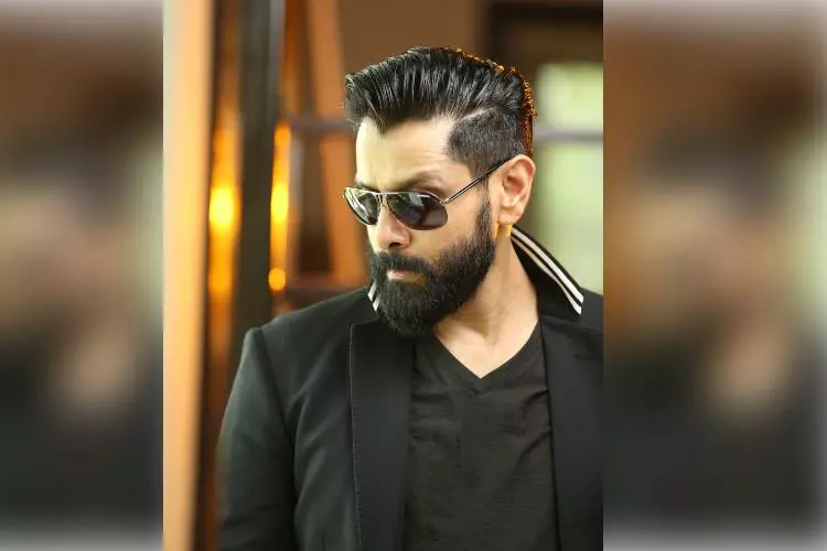 മലയാളത്തിലേക്ക് രണ്ടാം വരവിനൊരുങ്ങി ചിയാന്‍ വിക്രം