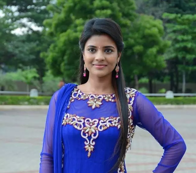 സിനിമാരംഗത്ത് നിന്നും ദുരനുഭവങ്ങളുണ്ടായിട്ടില്ല, അതുകൊണ്ട് പ്രതികരണത്തിനുമില്ല; മീ ടുവിനെക്കുറിച്ച് ഐശ്വര്യ രാജേഷ് സിനിമാരംഗത്ത് നിന്നും ദുരനുഭവങ്ങളുണ്ടായിട്ടില്ല, അതുകൊണ്ട് പ്രതികരണത്തിനുമില്ല; മീ ടുവിനെക്കുറിച്ച് ഐശ്വര്യ രാജേഷ്