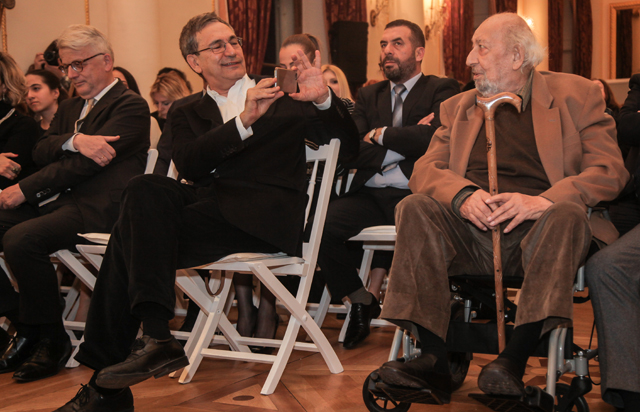 “ഞാന്‍ നിങ്ങളുടെ ചിത്രങ്ങള്‍ ഇഷ്ടപ്പെടുന്നു. കാരണം അവ മനോഹരമാണ്”