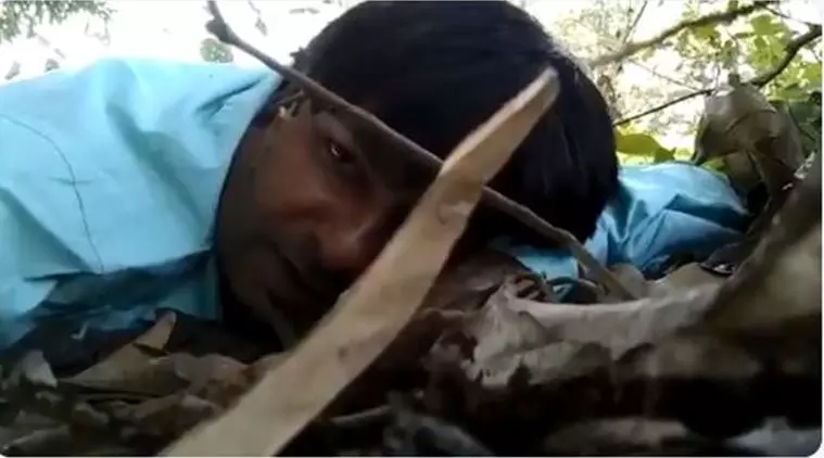 തനിക്ക് പറയാനുള്ളത് അവന് റെക്കോര്ഡ് ചെയ്തു: മരണം മുന്നില് കണ്ടപ്പോള് ആ കാമറാമാന് ഓര്ത്തത് അമ്മയെ തനിക്ക് പറയാനുള്ളത് അവന് റെക്കോര്ഡ് ചെയ്തു: മരണം മുന്നില് കണ്ടപ്പോള് ആ കാമറാമാന് ഓര്ത്തത് അമ്മയെ