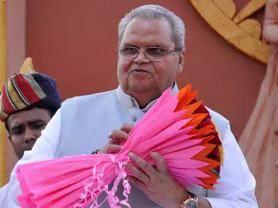 നീക്കം സ്ഥിരതയുള്ള സര്ക്കാരിന്: നിയമസഭ പിരിച്ചുവിട്ടതിനെ ന്യായീകരിച്ച് ജമ്മുകശ്മീര് ഗവര്ണര് നീക്കം സ്ഥിരതയുള്ള സര്ക്കാരിന്: നിയമസഭ പിരിച്ചുവിട്ടതിനെ ന്യായീകരിച്ച് ജമ്മുകശ്മീര് ഗവര്ണര്