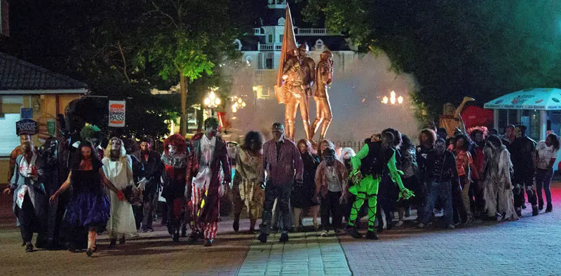 ഹലോവിനെ സര്ക്കാര് വിരുദ്ധ പ്രക്ഷോഭമാക്കി കൊളംബിയയിലെ വിദ്യാര്ഥികള് ഹലോവിനെ സര്ക്കാര് വിരുദ്ധ പ്രക്ഷോഭമാക്കി കൊളംബിയയിലെ വിദ്യാര്ഥികള്