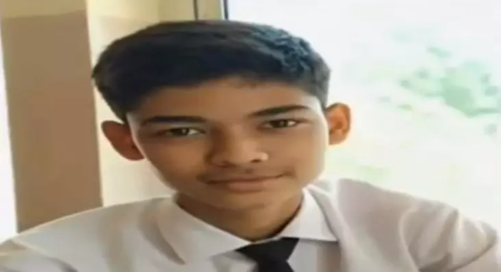 ഹാജരില്ലാത്തതിനാല് പരീക്ഷയെഴുതിച്ചില്ല, വിദ്യാര്ഥി മരിച്ച നിലയില് ഹാജരില്ലാത്തതിനാല് പരീക്ഷയെഴുതിച്ചില്ല, വിദ്യാര്ഥി മരിച്ച നിലയില്