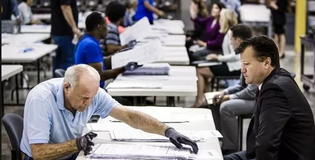 ഫ്ലോറി‍ഡയില്‍ വീണ്ടും വോട്ടെണ്ണല്‍  