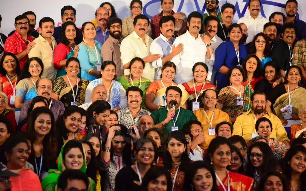 താരനിശ;സിനിമാ നിര്‍മാതാക്കളുടെ സംഘടനയും അമ്മയും തമ്മില്‍ തര്‍ക്കം