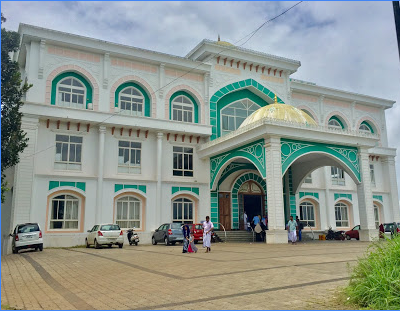 ഹജ്ജ് ഹൌസില്‍  റുഖിയ ബക്കറിനെ നിയമിച്ചത് ഡപ്യൂട്ടേഷന് അപേക്ഷിച്ച സര്‍ക്കാര്‍ ജീവനക്കാരെ ഒഴിവാക്കി