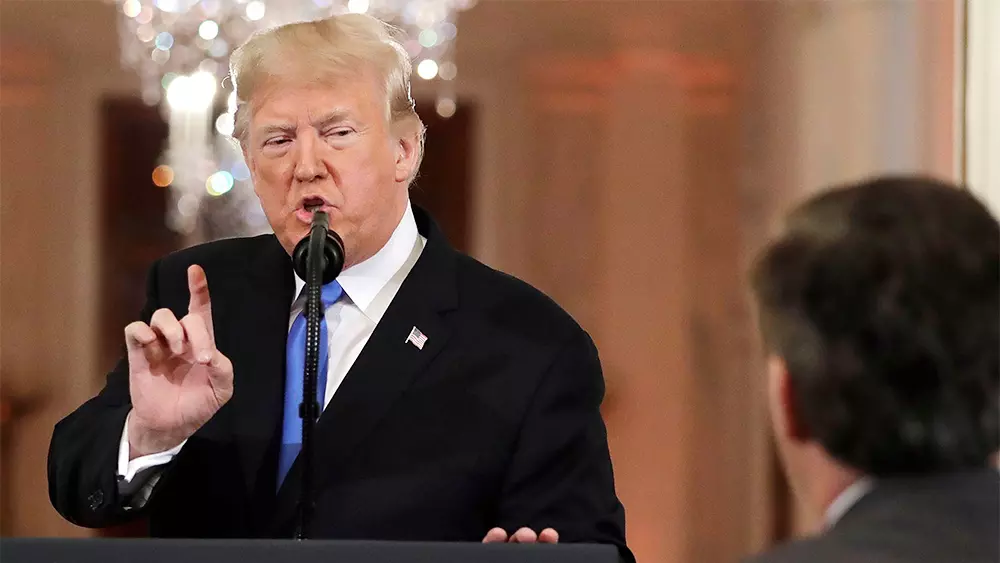 ചോദ്യം ഇഷ്ടപ്പെട്ടില്ല; മാധ്യമ പ്രവര്‍ത്തകരുമായി കൊമ്പ് കോര്‍ത്ത് ട്രംപ്, സി.എന്‍.എന്‍ പ്രതിനിധിയുടെ പ്രസ് പാസ് റദ്ദാക്കി  