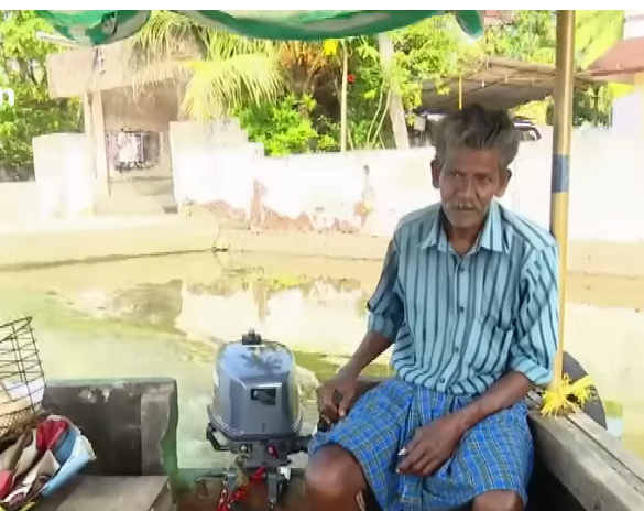 ആകെയുണ്ടായിരുന്ന കൊച്ചുകൂര പ്രളയമെടുത്തു, മുരളിയുടെ ജീവിതവും വഴിമുട്ടി