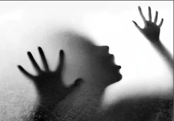 വെറ്റിനറി ഡോക്ടറുടെ കൊലപാതകം; അറസ്റ്റിലായവരെ കസ്റ്റഡിയിൽ വേണമെന്ന പൊലിസിന്റെ ഹരജി ഇന്ന് കോടതിയില് വെറ്റിനറി ഡോക്ടറുടെ കൊലപാതകം; അറസ്റ്റിലായവരെ കസ്റ്റഡിയിൽ വേണമെന്ന പൊലിസിന്റെ ഹരജി ഇന്ന് കോടതിയില്