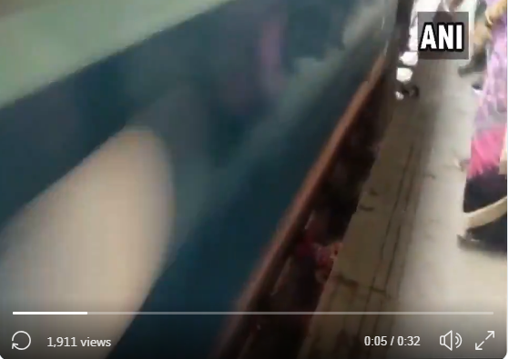 ഓടുന്ന ട്രെയിനിനടിയില്‍ പെട്ടിട്ടും അത്ഭുതകരമായി രക്ഷപ്പെട്ട് ഒരു വയസായ കുഞ്ഞ്; വൈറലായി വീഡിയോ