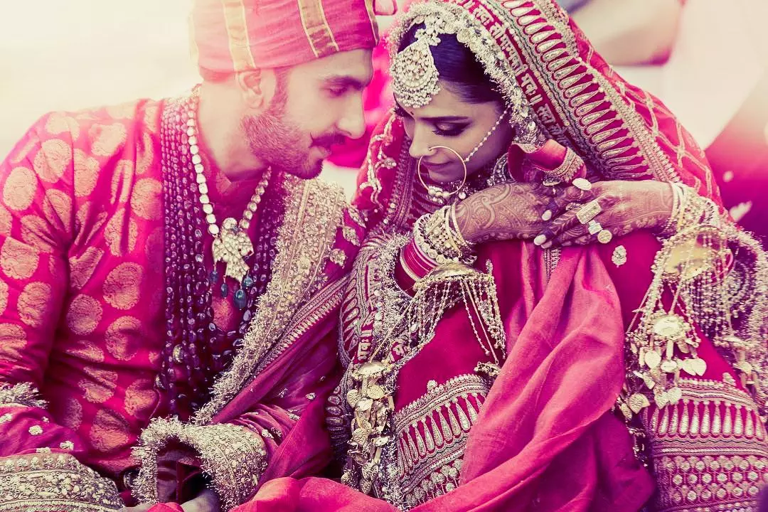 ആരാധകര്‍ കാത്തിരുന്ന ആ കല്യാണച്ചിത്രങ്ങളെത്തി..