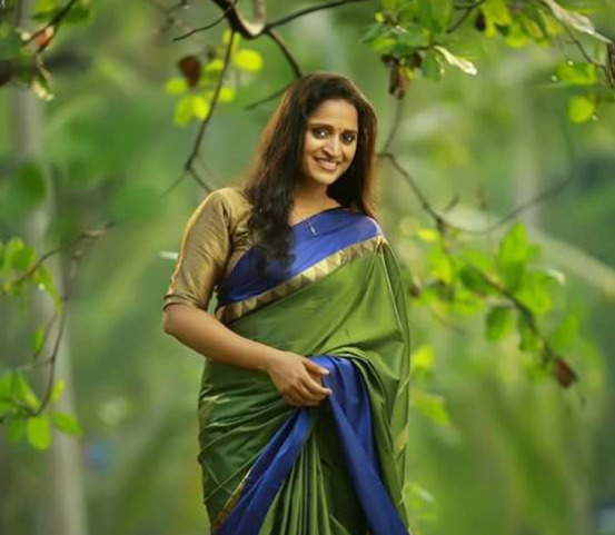 സുരഭിയെ സ്കൂളിലേക്ക് വിളിച്ച സ്കൂള്‍ മാനേജര്‍ പിടിച്ച പുലിവാല്!