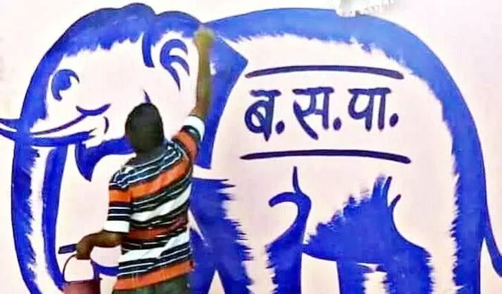 ‘ആന’ക്ക് വാരിക്കുഴിയൊരുങ്ങുന്ന ചമ്പല്‍