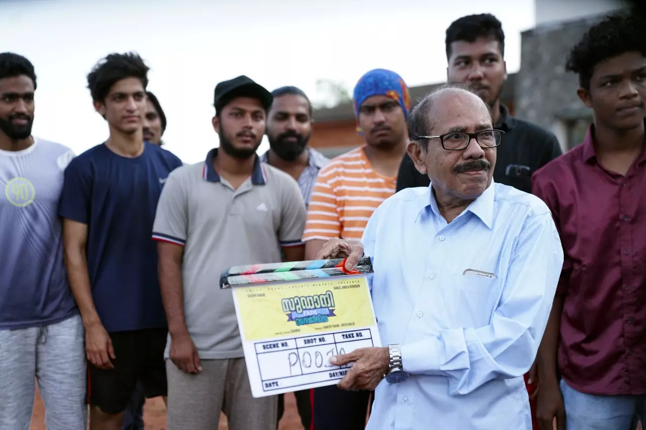 ‘’ഷൂട്ടിങ്ങ് തുടങ്ങിയത് അബ്ദുല്ലക്കയുടെ ഫസ്റ്റ് ക്ലാപ്പോടെ’’ ‘’ഷൂട്ടിങ്ങ് തുടങ്ങിയത് അബ്ദുല്ലക്കയുടെ ഫസ്റ്റ് ക്ലാപ്പോടെ’’