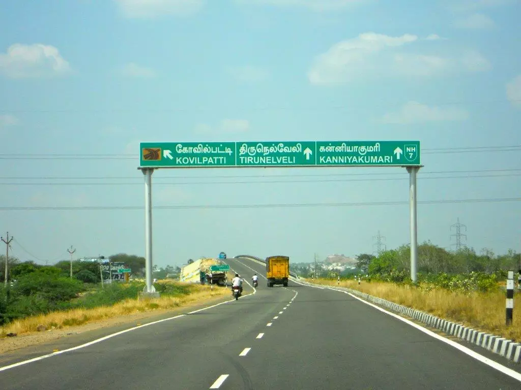 പൊന്‍ രാധാകൃഷ്ണനോട് മോശമായി പെരുമാറിയെന്നാരോപിച്ച് കന്യാകുമാരി ജില്ലയില്‍ ഇന്ന് ബി.ജെ.പി ഹര്‍ത്താല്‍