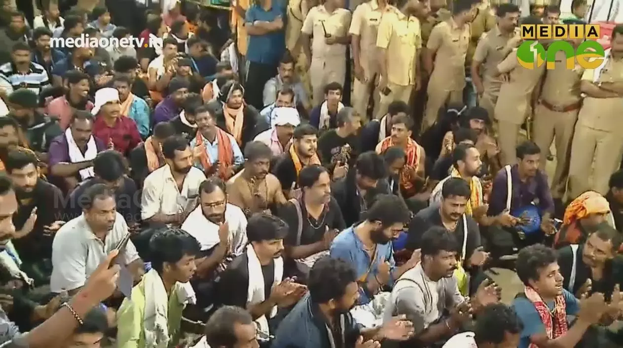 ‘അയ്യപ്പനെ പണയം വച്ച് വോട്ടുണ്ടാക്കുന്ന കൂട്ടർ’