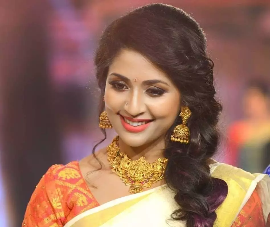 മീ ടുവിനെ നിഷേധിക്കുന്നില്ല, വെളിപ്പെടുത്തല് നടത്തുന്നവരോട് ബഹുമാനമെന്ന് നവ്യാ നായര് മീ ടുവിനെ നിഷേധിക്കുന്നില്ല, വെളിപ്പെടുത്തല് നടത്തുന്നവരോട് ബഹുമാനമെന്ന് നവ്യാ നായര്