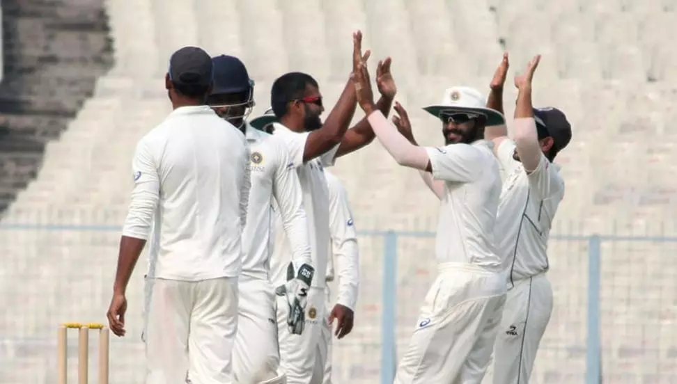 രഞ്ജി ട്രോഫി; കേരളത്തിന് മുന്നില് വിറച്ച് ബംഗാള് രഞ്ജി ട്രോഫി; കേരളത്തിന് മുന്നില് വിറച്ച് ബംഗാള്