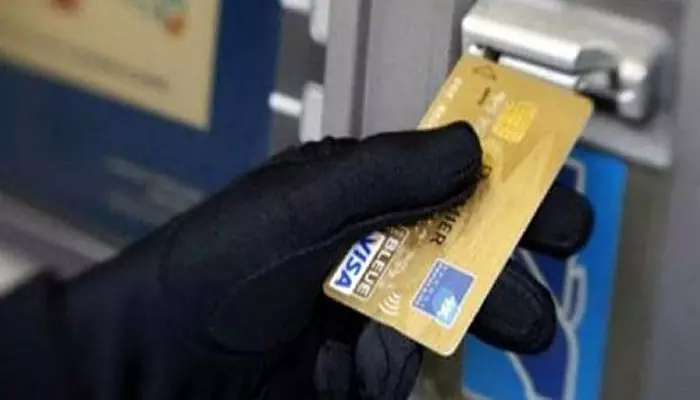 ഇടുക്കിയിലെ എ.ടി.എം കവര്ച്ചാശ്രമം; പ്രതി പിടിയില് ഇടുക്കിയിലെ എ.ടി.എം കവര്ച്ചാശ്രമം; പ്രതി പിടിയില്