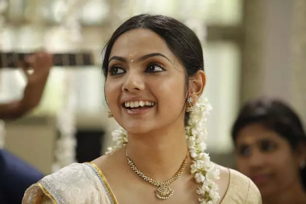 ബിജു മേനോന്റെ നായികയായി സംവൃത സുനില് തിരിച്ചുവരുന്നു ബിജു മേനോന്റെ നായികയായി സംവൃത സുനില് തിരിച്ചുവരുന്നു