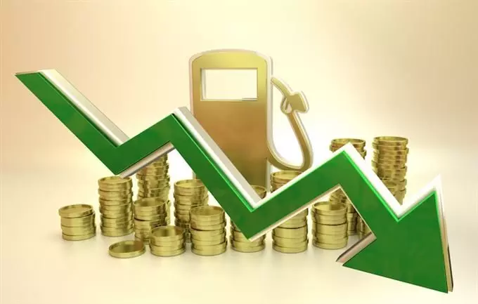 ആഗോള വിപണിയില്‍ എണ്ണ വില താഴേക്ക്; ഒരു വര്‍ഷത്തിനിടയിലെ ഏറ്റവും കുറഞ്ഞ നിരക്ക്